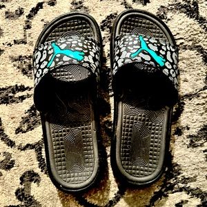 Puma slides